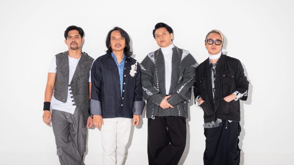 Gigi Band Menari Nari