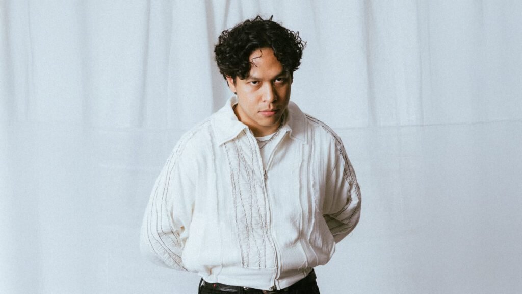 Hindia Baskara Putra everything u are