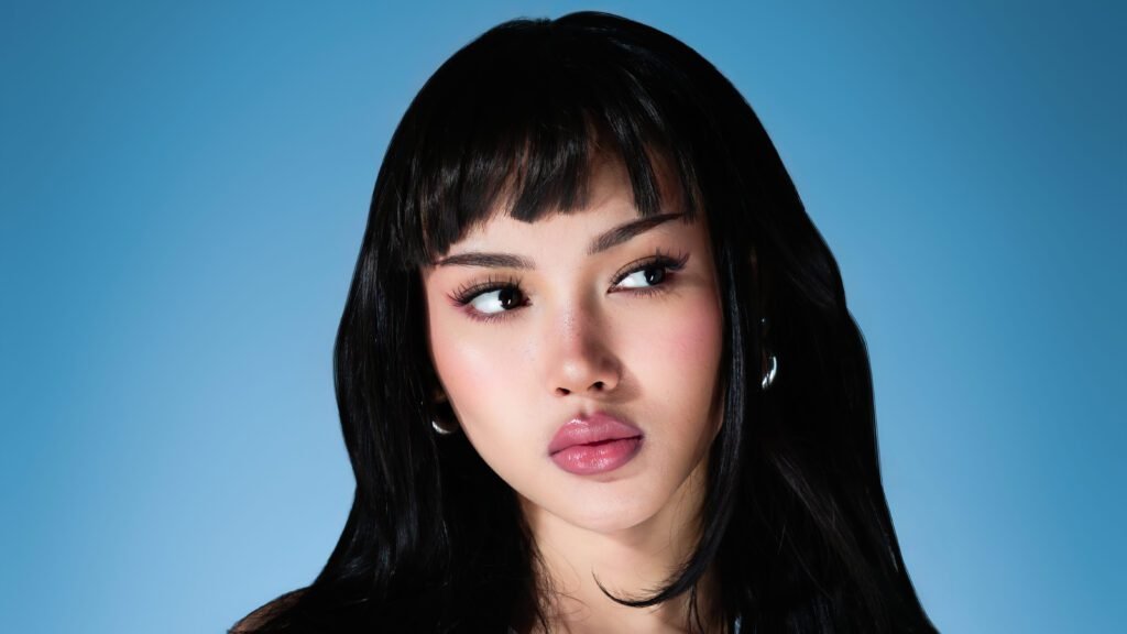 shakira jasmine kira