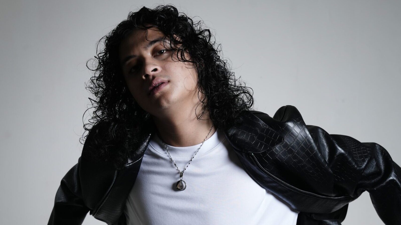 bastian tergila gila