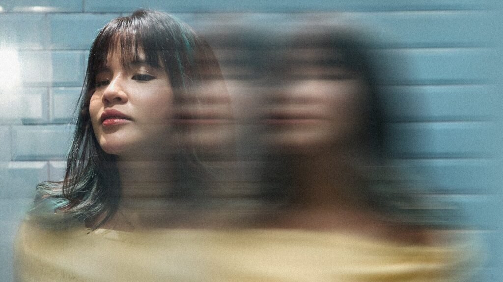 Idgitaf - Mungkin di Depan Buram